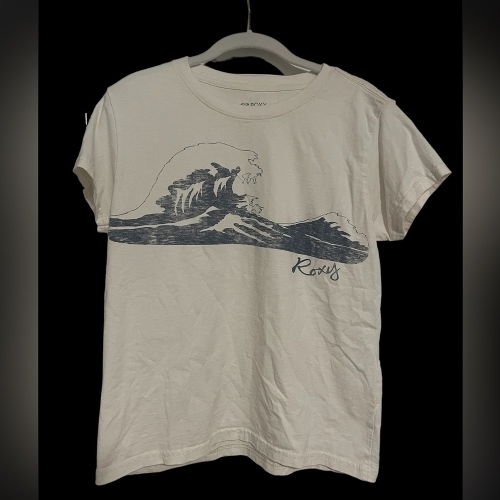 Roxy size small woman’s tshirt